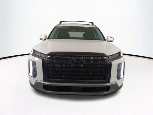 Certified 2025 Hyundai Palisade SEL image 3