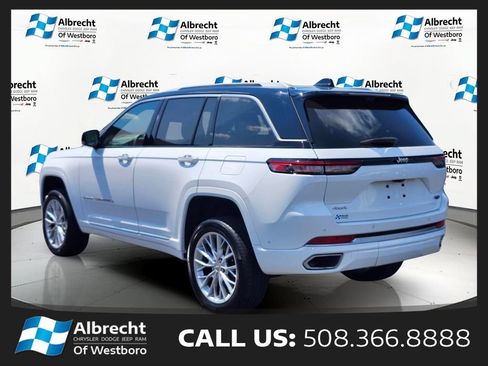 Used 2022 Jeep Grand Cherokee Summit w/ Adv Protech Group IV AWD/4WD image 3