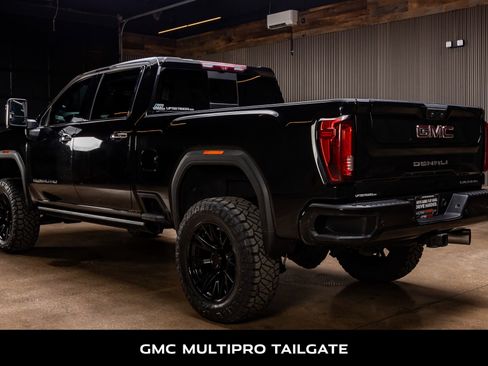Used 2021 GMC Sierra 2500 Denali w/ Denali Black Diamond Edition image 7