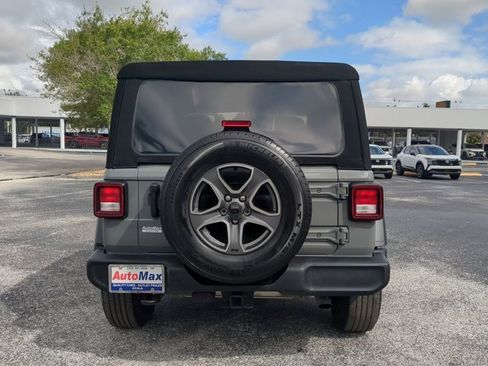 Used 2023 Jeep Wrangler Sport S image 5