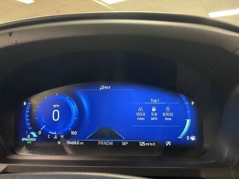 Used 2020 Ford Explorer Platinum w/ Premium Technology Package AWD/4WD image 32