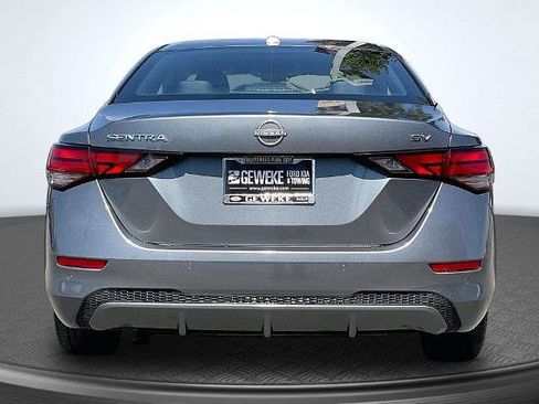 Used 2024 Nissan Sentra SV FWD image 4