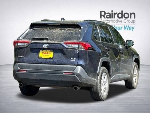 Used 2021 Toyota RAV4 XLE w/ XLE Grade Weather Package AWD/4WD image 6