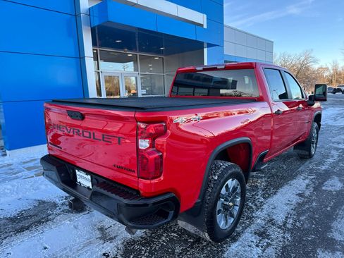 Used 2022 Chevrolet Silverado 2500 Custom w/ Custom Convenience Package image 7