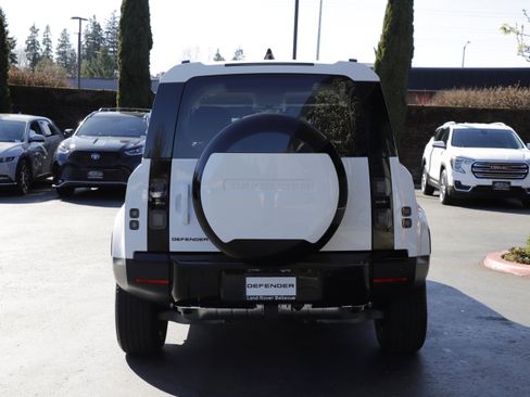 New 2026 Land Rover Defender 110 S image 7