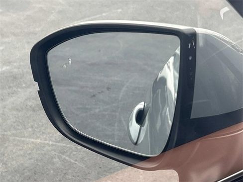 Used 2025 Nissan Pathfinder Platinum w/ Cargo Package image 16