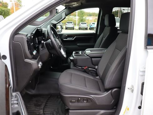 Used 2024 GMC Sierra 1500 Elevation image 11
