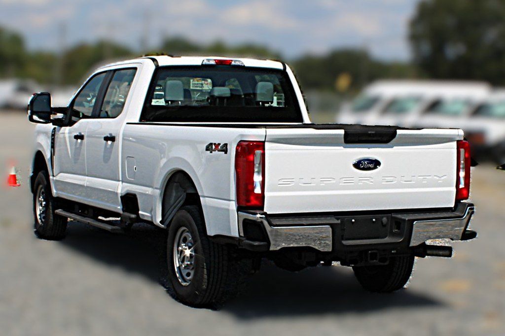 Used 2026 Ford F250 XL w/ XL Driver Assist Package AWD/4WD image 4