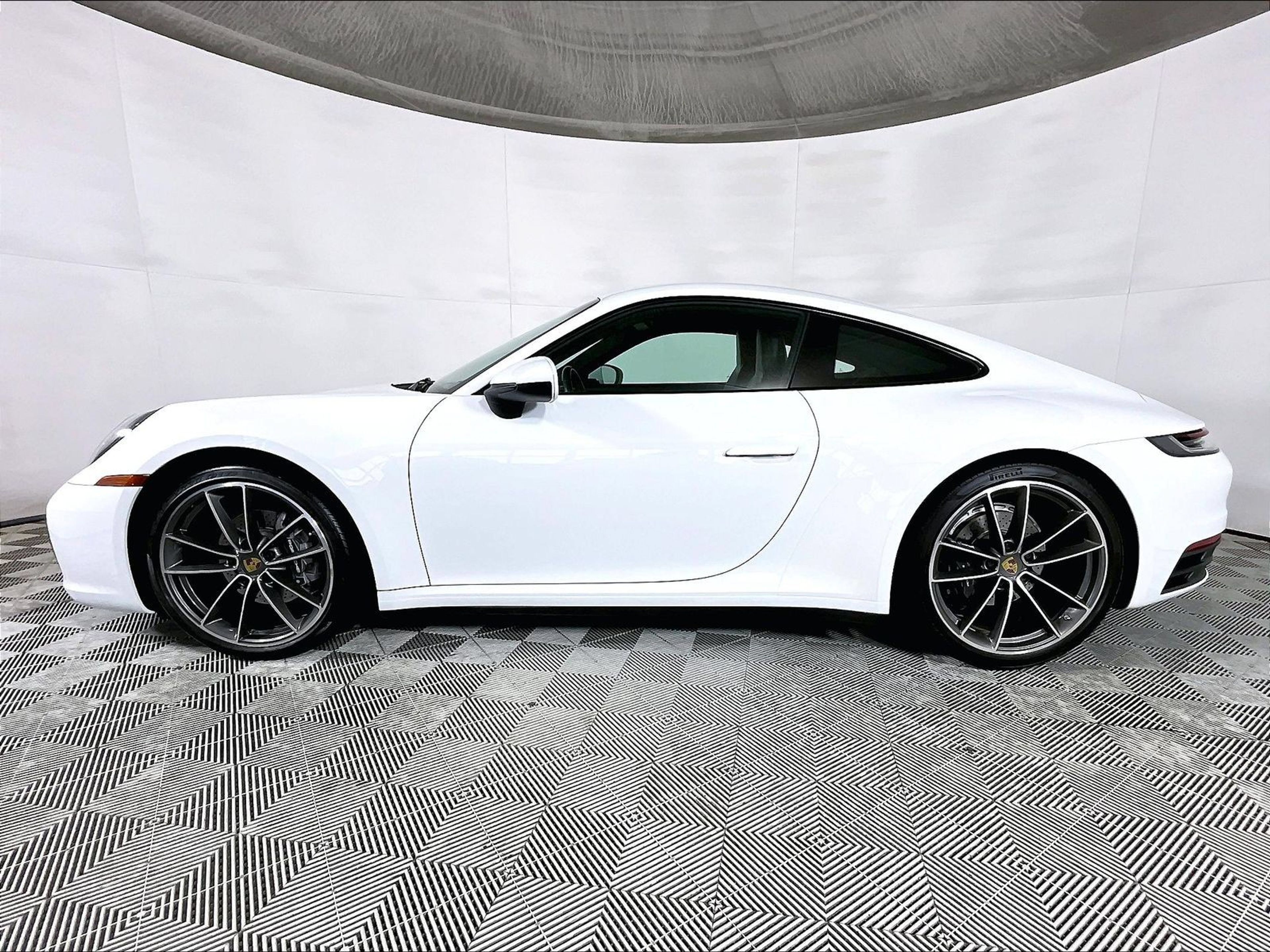 Certified 2020 Porsche 911 Carrera RWD image 2