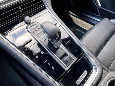 Used 2021 Porsche Panamera 4S image 24