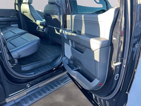 Used 2025 Ford F150 Lariat w/ Equipment Group 501A Mid image 24