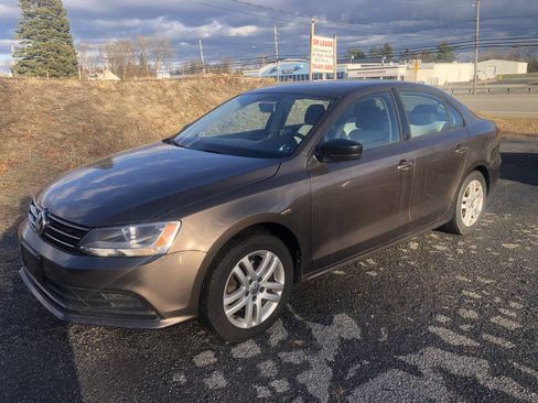 Used 2015 Volkswagen Jetta S w/ Welcome Package image 3