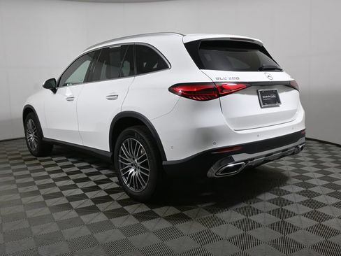 Certified 2026 Mercedes-Benz GLC 300 4MATIC image 5