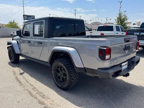 Used 2021 Jeep Gladiator Sport AWD/4WD image 4