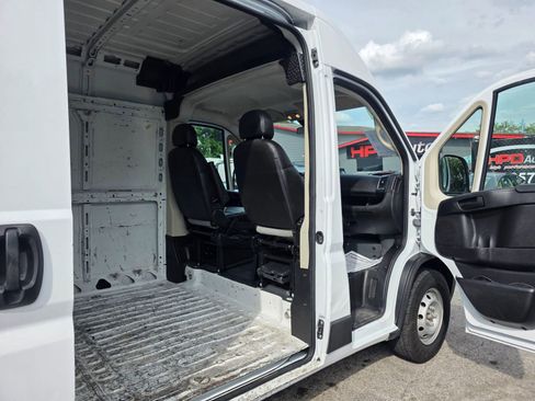 Used 2019 RAM ProMaster 2500 FWD image 17