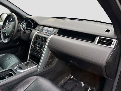 Used 2018 Land Rover Discovery Sport SE AWD/4WD image 28