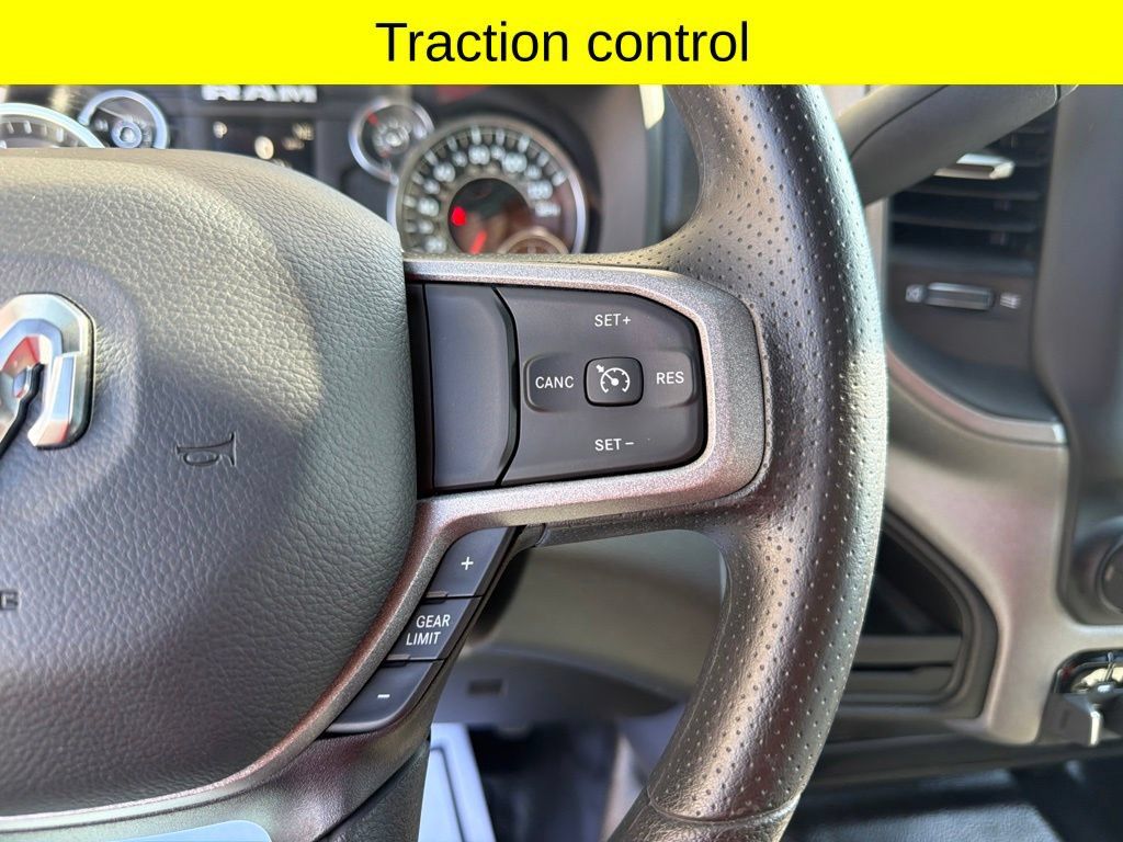 Used 2024 RAM 5500 Tradesman w/ Chrome Appearance Group AWD/4WD image 21