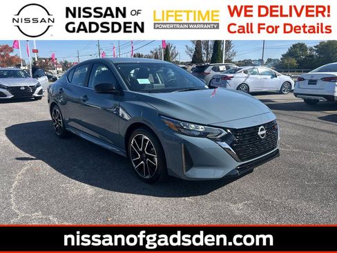 New 2025 Nissan Sentra SR image 1