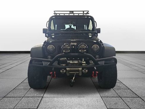 Used 2015 Jeep Wrangler Unlimited Rubicon w/ Connectivity Group AWD/4WD image 2