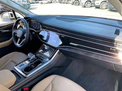 Used 2025 Audi Q7 3.0T Premium Plus AWD/4WD image 13