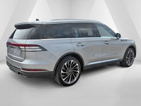 Used 2021 Lincoln Aviator Reserve w/ Equipment Group 201A AWD/4WD image 7