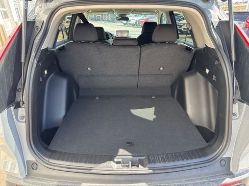 Used 2025 Honda CR-V LX image 7