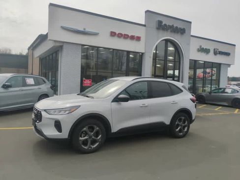 Used 2025 Ford Escape ST-Line AWD/4WD image 1