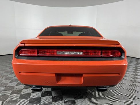 Used 2010 Dodge Challenger R/T RWD image 7
