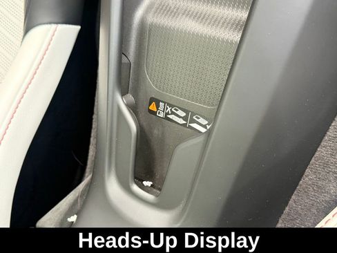 Used 2023 Chevrolet Corvette Stingray Premium Conv w/ Z51 Performance Package image 12