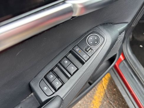 Certified 2024 Kia Seltos X-Line image 12