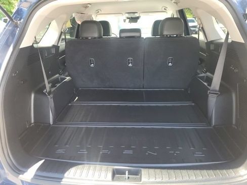 Certified 2025 Kia Sorento S AWD/4WD image 14