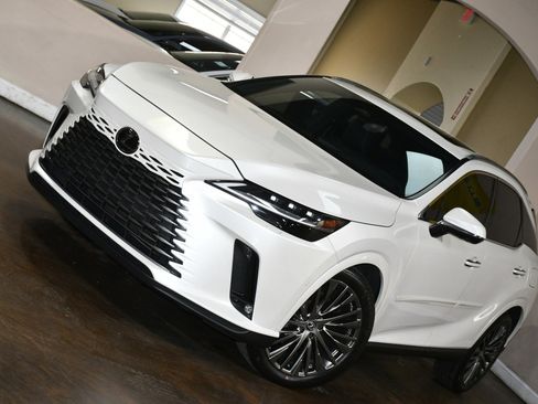 Used 2023 Lexus RX 350 AWD w/ Accessory Package image 78