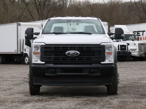 New 2025 Ford F550 4x4 Regular Cab Super Duty image 8