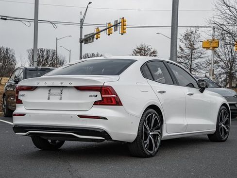 Used 2023 Volvo S60 B5 Plus w/ Climate Package image 4