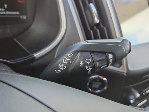 Used 2020 Ford Edge SEL w/ Cold Weather Package image 27