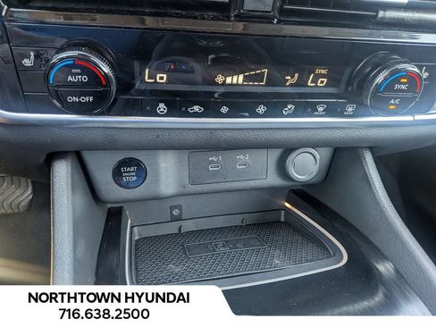 Used 2026 Nissan Rogue SL AWD/4WD image 22