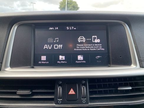 Used 2020 Kia Optima LX image 16