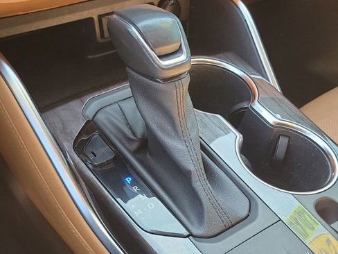 Used 2021 Toyota Highlander Platinum image 25