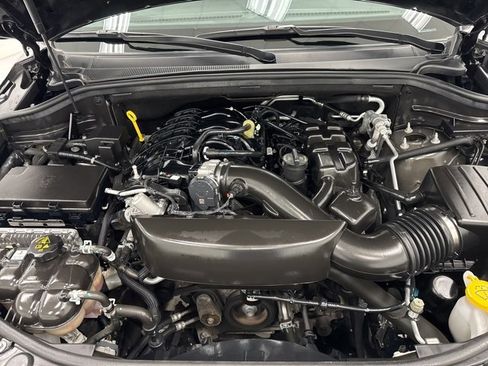 Used 2023 Dodge Durango GT image 43