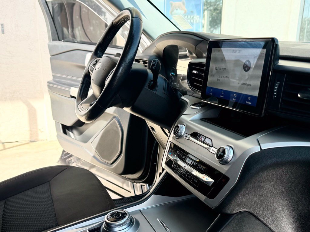 Used 2022 Ford Explorer XLT RWD image 25