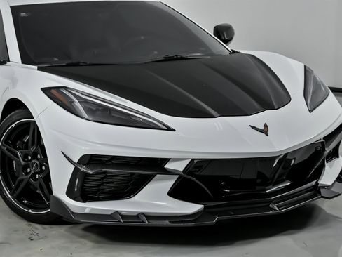 Used 2020 Chevrolet Corvette Stingray Preferred Cpe w/ 2LT Preferred Equipment Group image 3