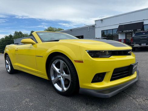 Used 2015 Chevrolet Camaro SS w/ RS Package RWD image 19