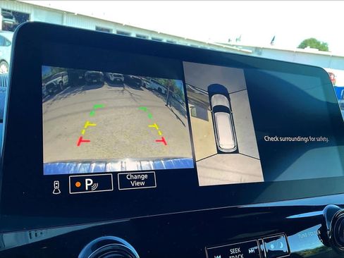 Used 2022 INFINITI QX80 Sensory w/ Cargo Package image 26