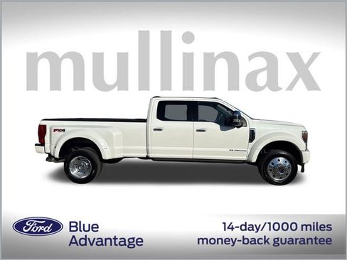 Used 2022 Ford F450 Platinum w/ FX4 Off-Road Package image 2