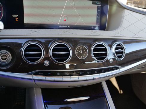 Used 2019 Mercedes-Benz S 560 S 560 / AMG Line / Premium Pac image 21