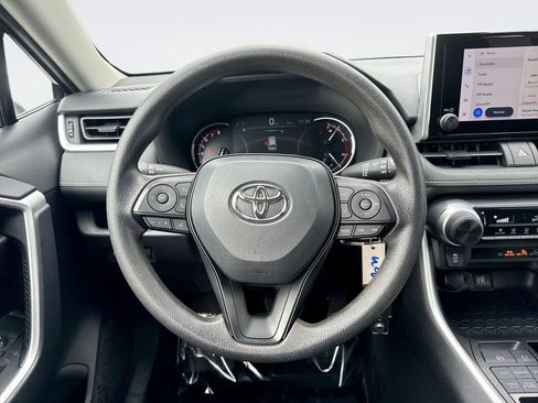 Used 2025 Toyota RAV4 LE AWD/4WD image 11