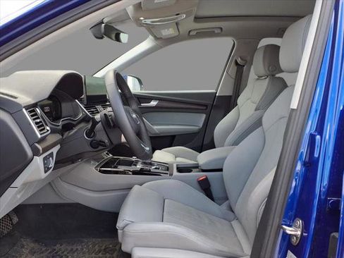 Certified 2025 Audi Q5 e Premium AWD/4WD image 6