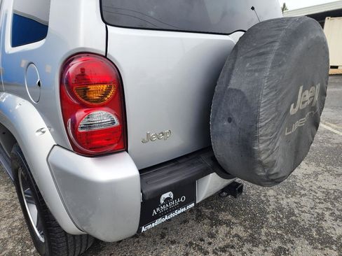 Used 2003 Jeep Liberty Renegade image 33