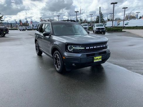 Certified 2025 Ford Bronco Sport Outer Banks w/ Outer Banks Tech Package+ image 9