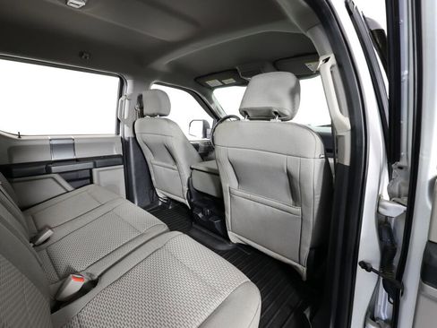 Used 2016 Ford F150 XLT w/ Equipment Group 302A Luxury AWD/4WD image 19